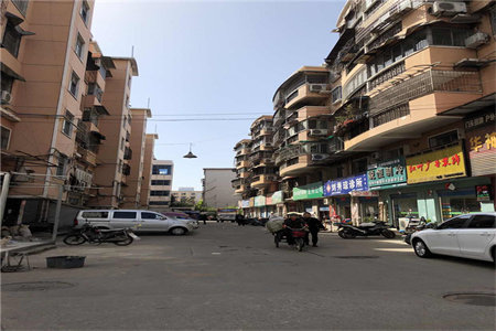 浉河区地建家属院2室2厅1卫36万90m2简单装修出售